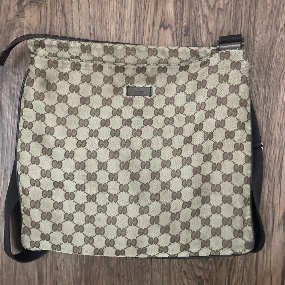 Vintage Gucci Cross Body Bag